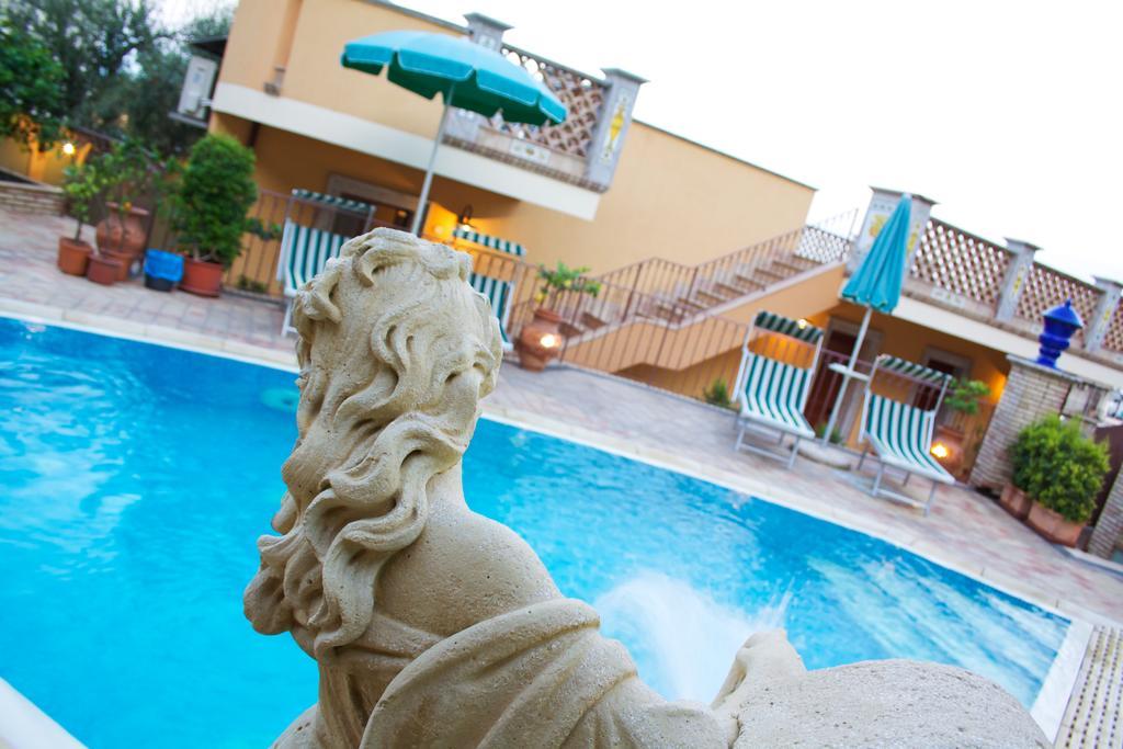 Villa Cristina Giardini Naxos Exterior photo