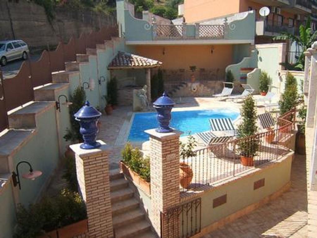 Villa Cristina Giardini Naxos Exterior photo